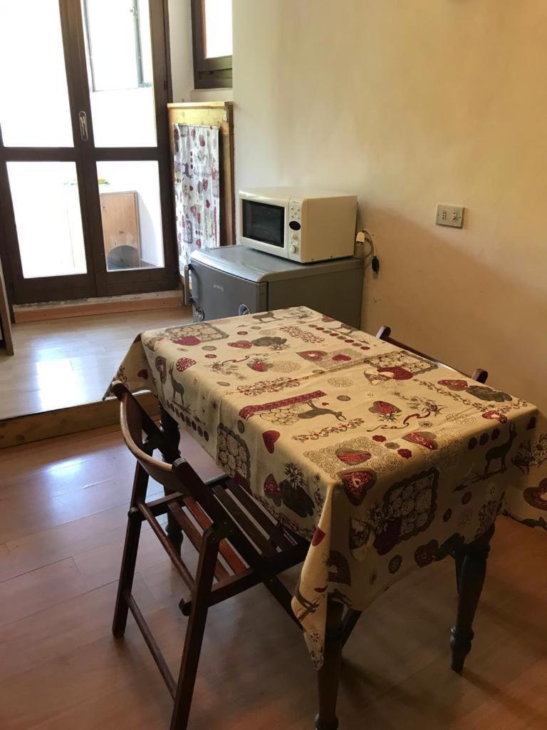 דירות בארדונקיה Monolocale Accogliente מראה חיצוני תמונה
